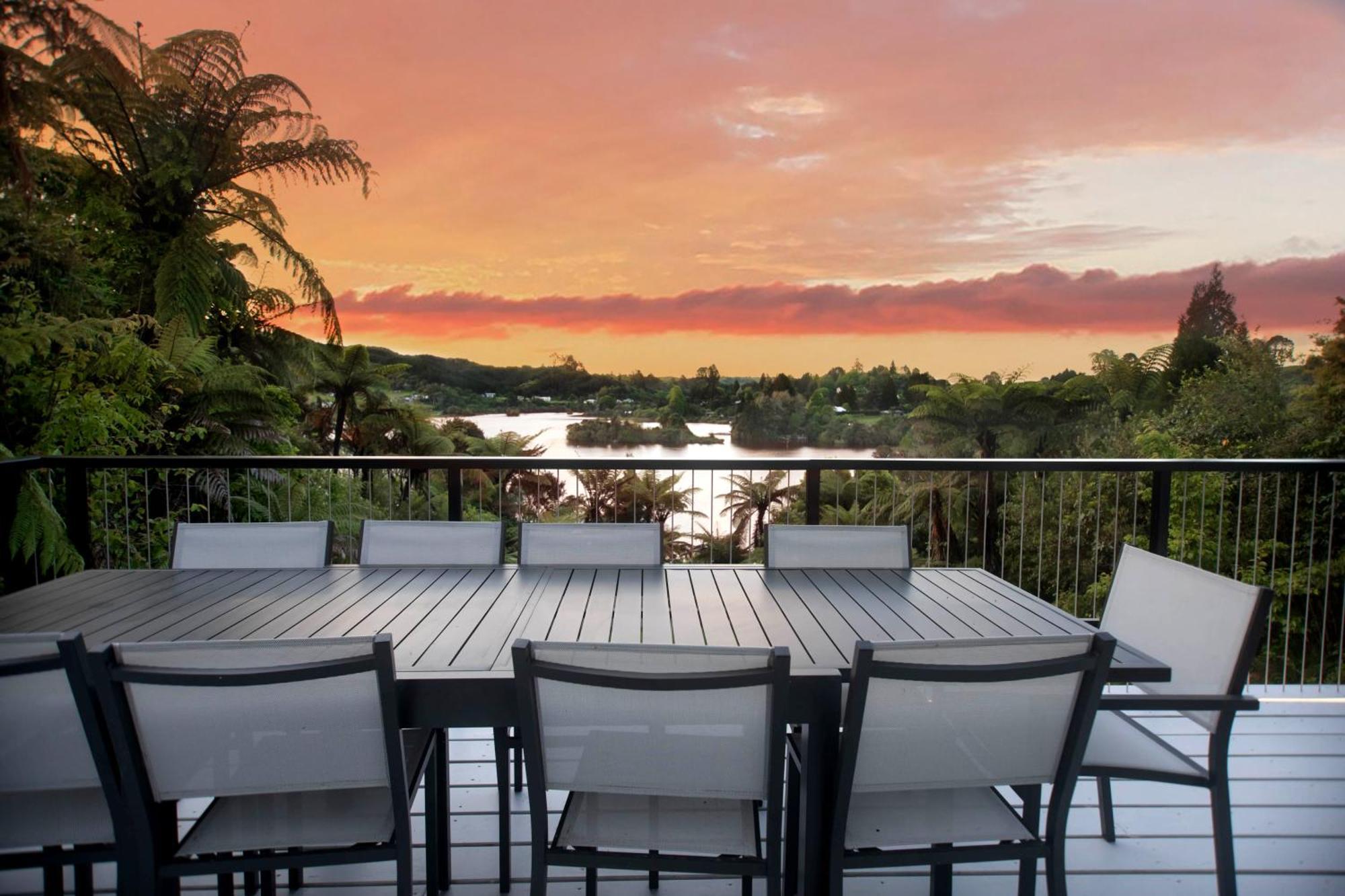 Okere Lakehouse Retreat Okere Falls Buitenkant foto