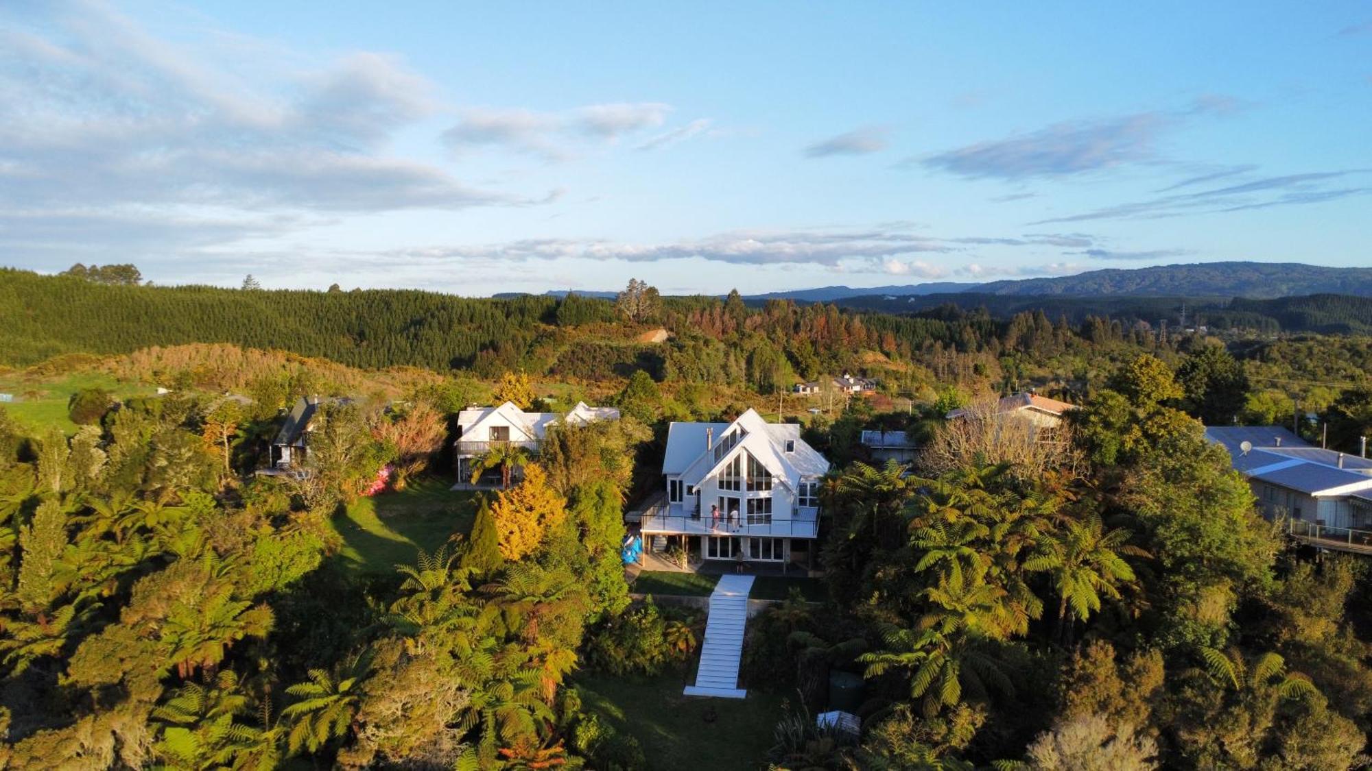 Okere Lakehouse Retreat Okere Falls Buitenkant foto